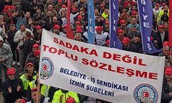 İzmir'de binlerce Belediye-İş Sendikası üye işçi düşük zam teklifine karşı Büyükşehir Belediyesine yürüdü!