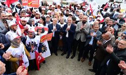 Mahmut Arslan'dan Öz Gıda-İş Sendikası'nın grevde olduğu Lezita işyerine destek ziyareti!