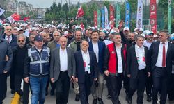 Hak-İş 1 Mayıs Emek ve Dayanışma gününü Kocaeli’de kutladı…