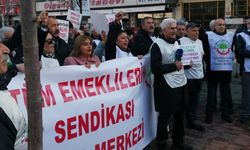 Emeklilerden Türk-İş’e asgari ücret tepkisi!