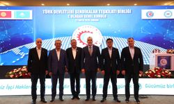 İşçiler toplu sözleşmede teklif beklerken Bakan Işıkhan’dan tebrik geldi