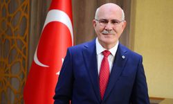 Devlet üniversitelerindeki en yaşlı rektör 71 yaşında
