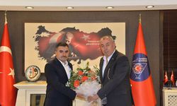Türkiye Haber-İş Sendikasında yeni dönem: Nuh Galip Topak genel başkan seçildi