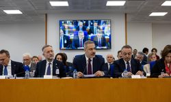 Başkonsolosun kumarhane görüntüleri ve eşinin güzellik merkezi iddiası komisyonda gerginlik oluşturdu