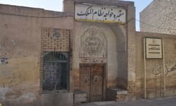 Nizamülmülk'ün Siyasetnamesi'ndeki temel yönetim ilkeleri