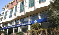 Üniversitenin genel sekreteri 'kendisi' için ilan yayınlamış!