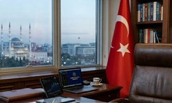 Sevgilisini üst düzey bankacı yaptıran bürokratın kim olduğu merak ediliyor!