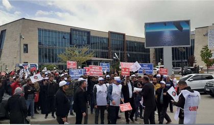 Van Büyükşehir Belediyesi'nde işçi kıyımı! Hizmet-İş hukuki mücadele başlattı!