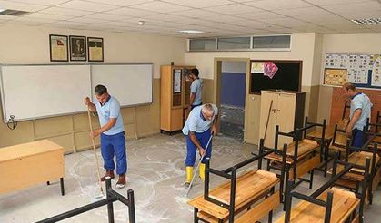 Bakan Tekin: Çok az okulda temizlik problemi var