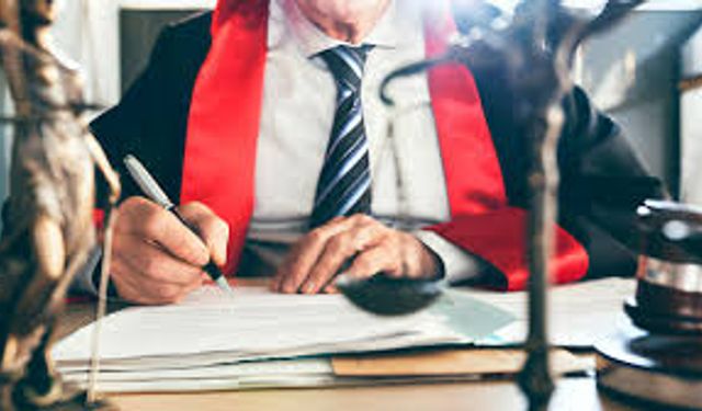 Adalet Bakanlığı 15 tetkik hakimi alacak!