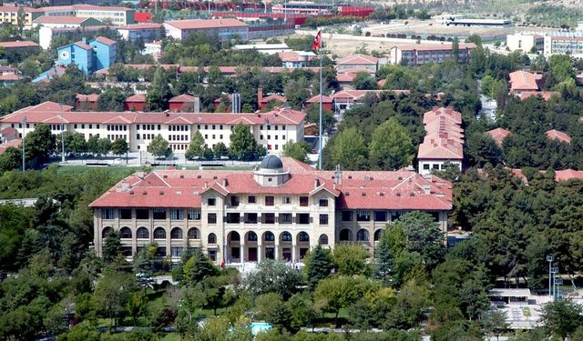 Uşak Üniversitesi 50 Öğretim Üyesi alacak!