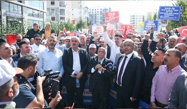 Arslan, 81 il başkanı ile Van’a çıkarma yaptı