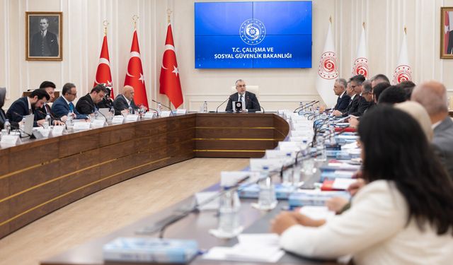 Hak-İş'ten Bakan Işıkhan'a ziyaret!