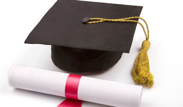 Diplomaya meraklı üst düzey bürokratlar