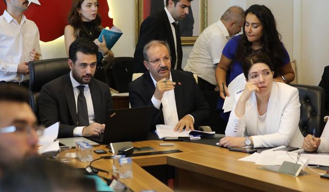 Toplu sözleşmede ilk kriz: Sağlık-Sen’den Maliye’ye gece tazminatı resti