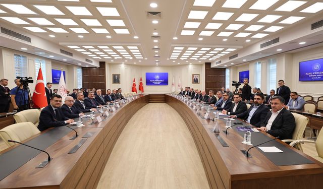 Kamu Personeli Danışma Kurulu: Toplan, konuş, çay iç ve dağıl