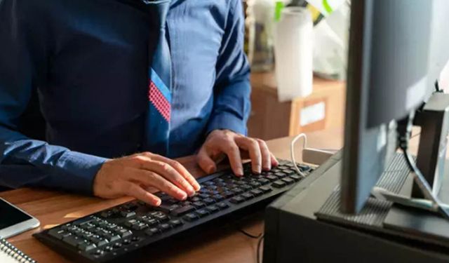 İşçi, memura amir olamayacak