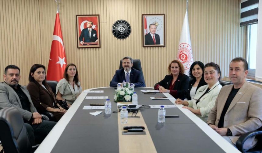 Kademeli emeklilik görüşmesi Bakanlıkta krize neden oldu! Bakan Yardımcısı paylaşımını sildi