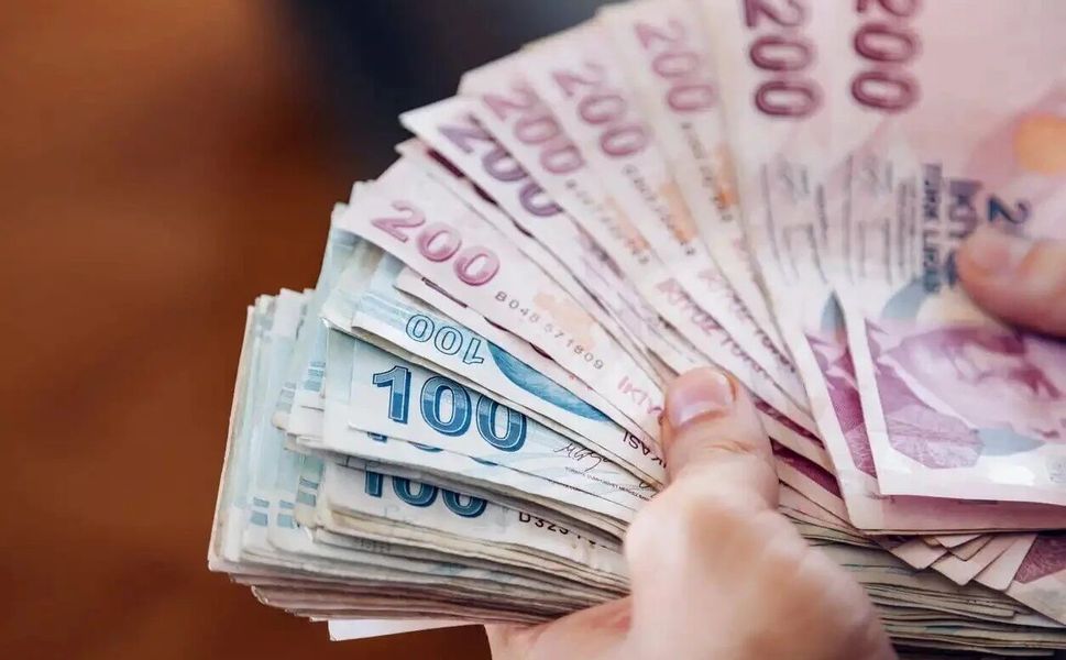 Bürokrat, '560 bin TL'lik maaşı' böyle savundu!