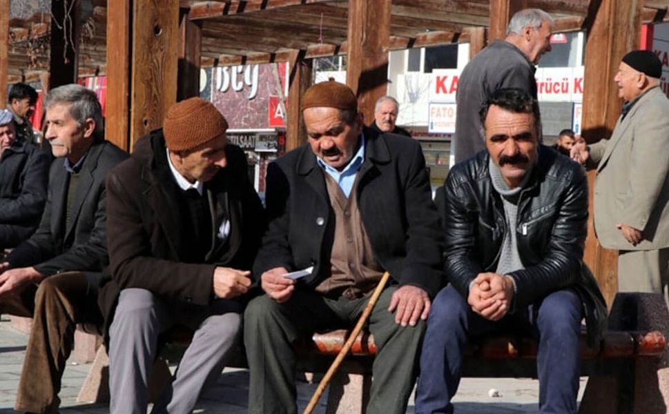 'Emekli için Ankara'da soğuk rüzgarlar esiyor'