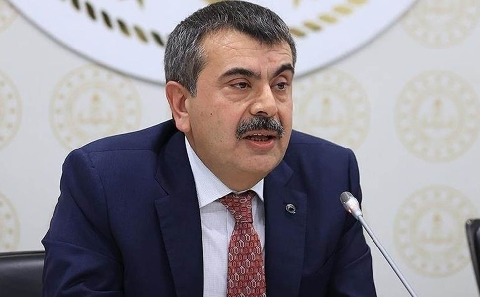 Bakan Tekin'e özel sektör öğretmenlerinin haklarını bir gecede aldınız eleştirisi