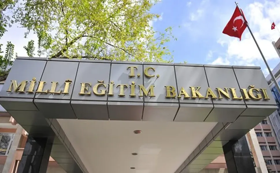 MEB'te görevde yükselme yönetmeliği değişti!