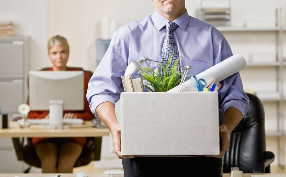 'Kayınvalidem öldü' diye izin aldı, ölmediği anlaşılınca işten atıldı!