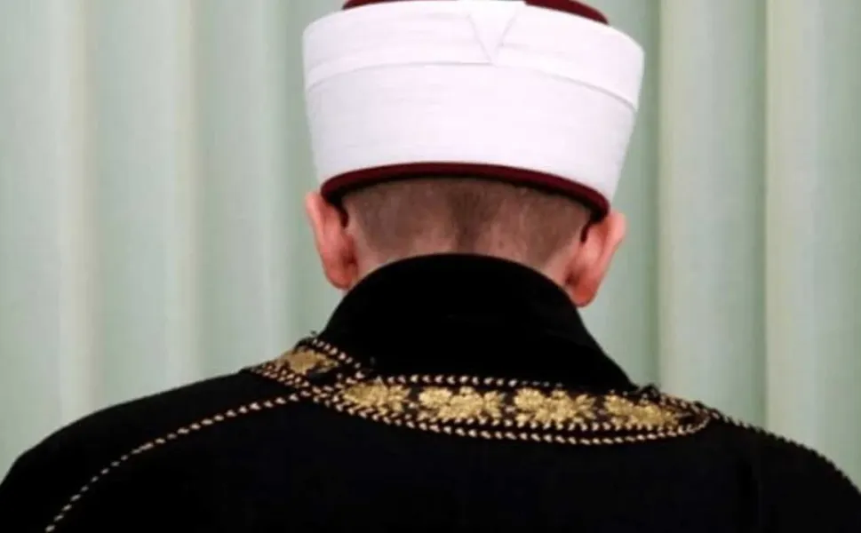 Tacizle’ suçlanan müftü vaiz oldu!