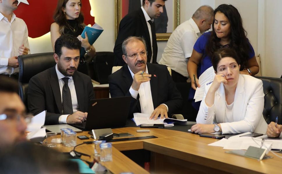 Toplu sözleşmede ilk kriz: Sağlık-Sen’den Maliye’ye gece tazminatı resti