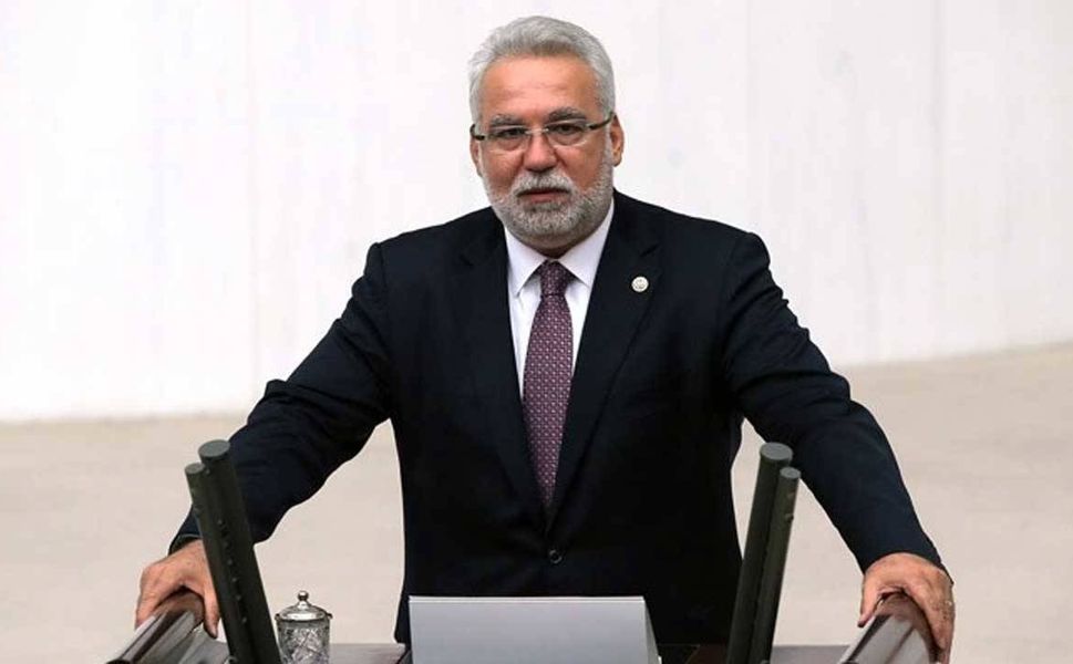 AK Parti eski milletvekili eşine yapılan kıyağı açıkladı