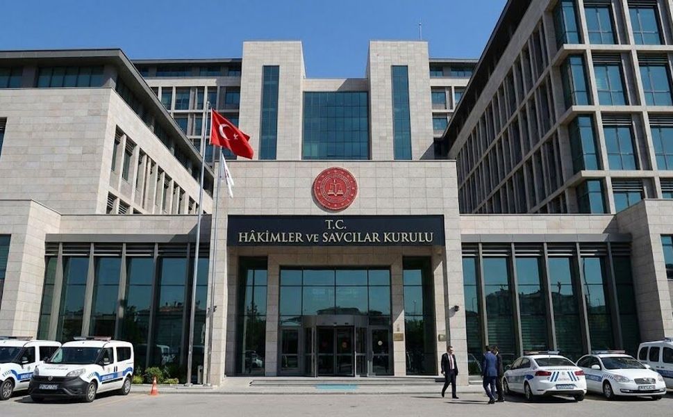 HSK'dan yeni atama: 11 hakim ve savcının görev yeri değişti