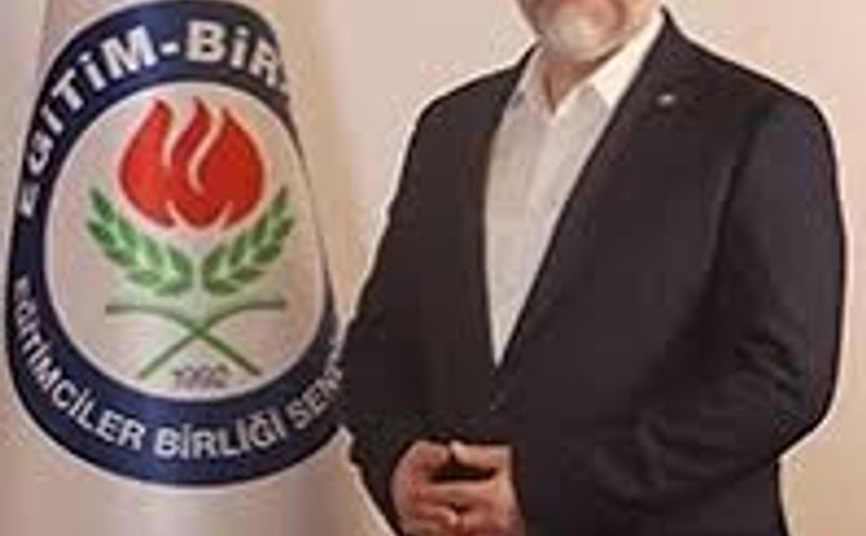Ali Yalçın'ın 'Yüz yıllık uyuşukluk bitiyor' sözleri kavga çıkardı!