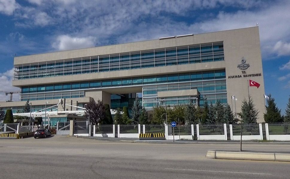 AYM'den 'isim değişikliği' ile ilgili önemli karar!