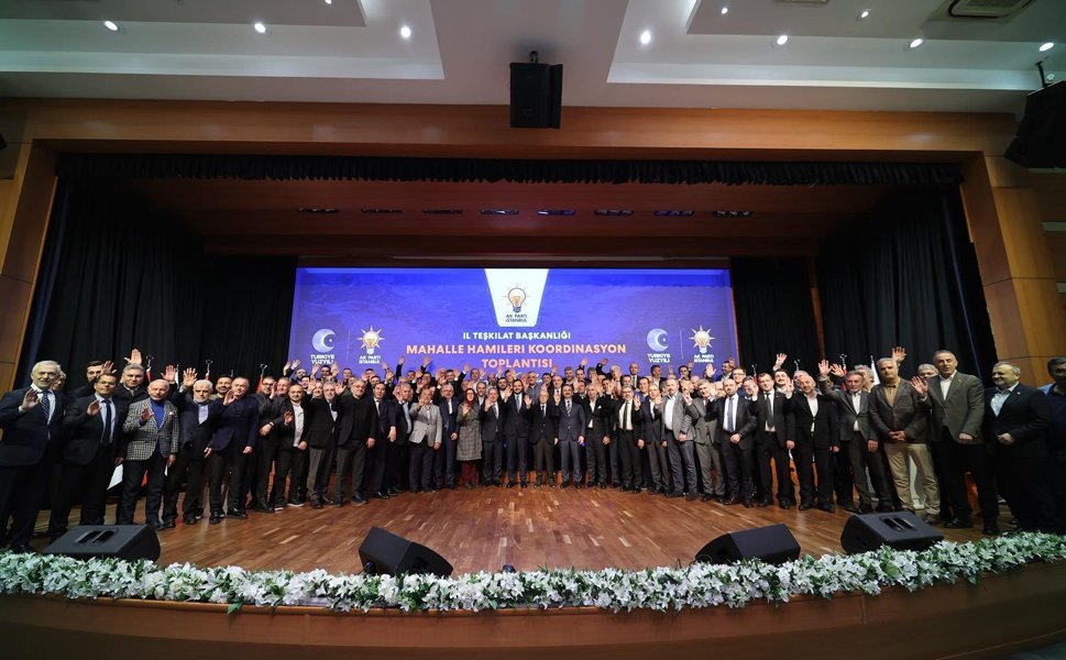 Memur olduğunu unutan Bakan Yardımcısını kimse tutamıyor