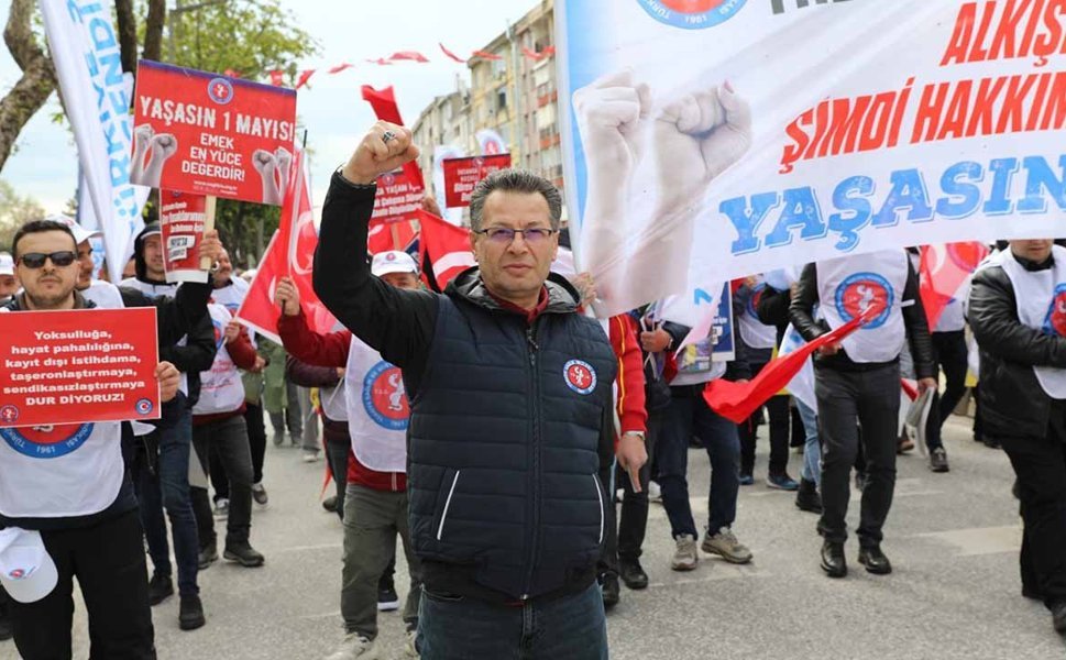 Sağlık işçilerinden tarihi çağrı: "Güçlü aile, güçlü emekçiyle mümkün!"