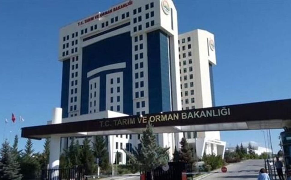 Bakan Yumaklı o kadar meşgul ki kıyak şeker satışını izlemekten incelemeye vakit bulamıyor