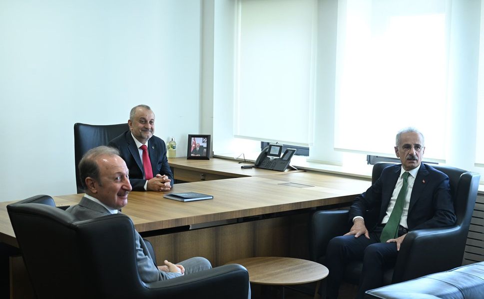 Bakan Uraloğlu yaptığı paylaşımdaki protokol hatasının farkında değil