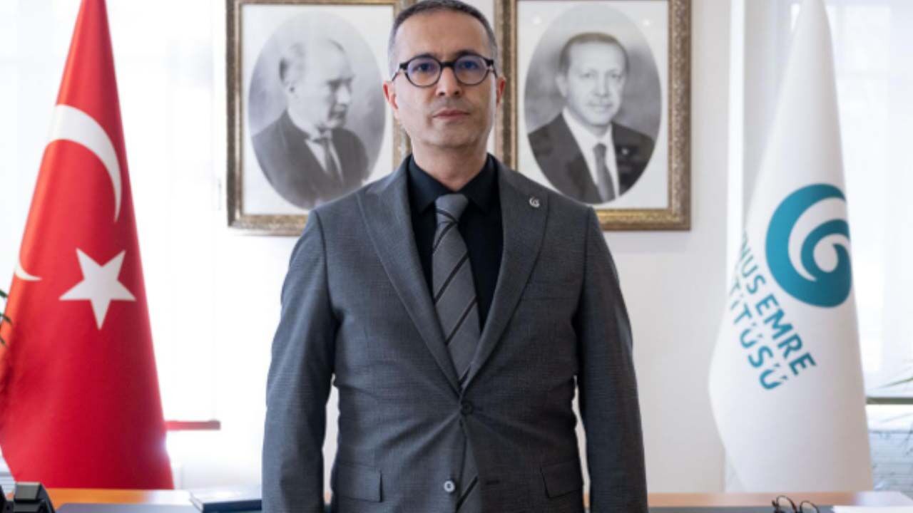 Yunus Emre Enstitüsü'nde neler oluyor? Başkanın görev süresi dolmadan ayrılması dikkat çekti